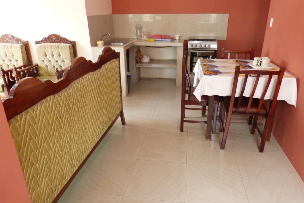Hostal Terito Пуерто Бакерисо Морено Стая снимка