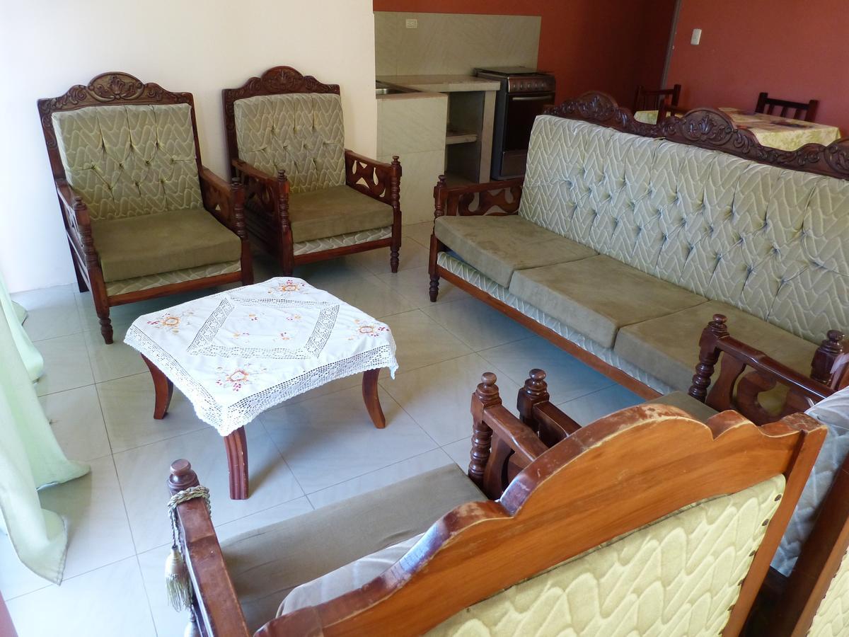 Hostal Terito Пуерто Бакерисо Морено Екстериор снимка