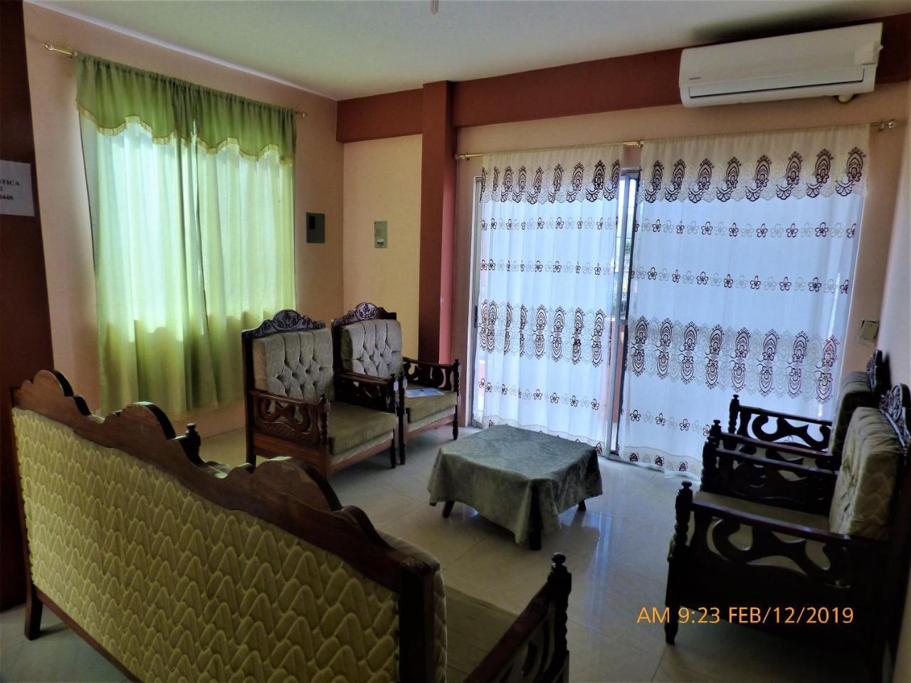 Hostal Terito Пуерто Бакерисо Морено Екстериор снимка